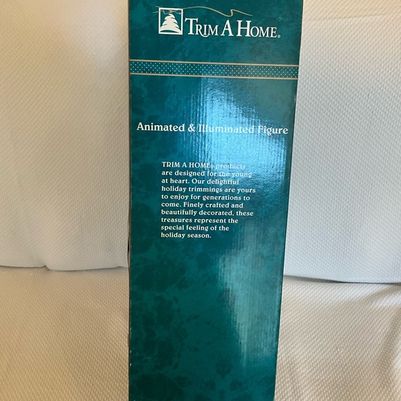 Trim A Home Animated Angel - Picture 5 of 10